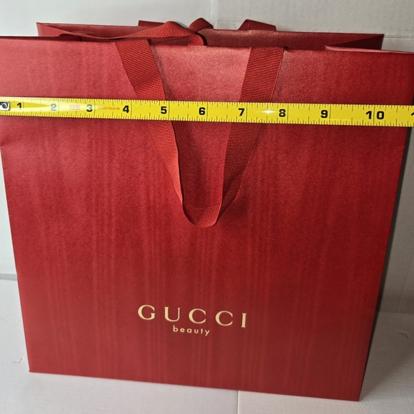 Gucci Beauty Red Woodgrain Pattern Gift Bag - Picture 9 of 16